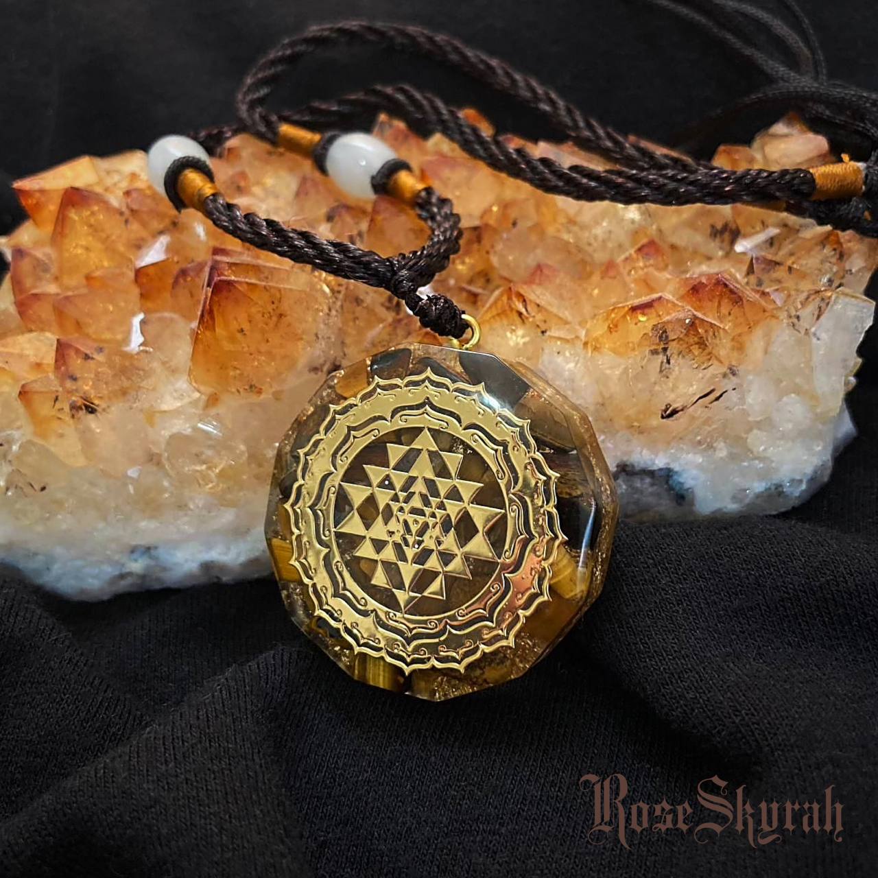 RoseSkyrah™ Tiger's Eye Orgonite Necklace